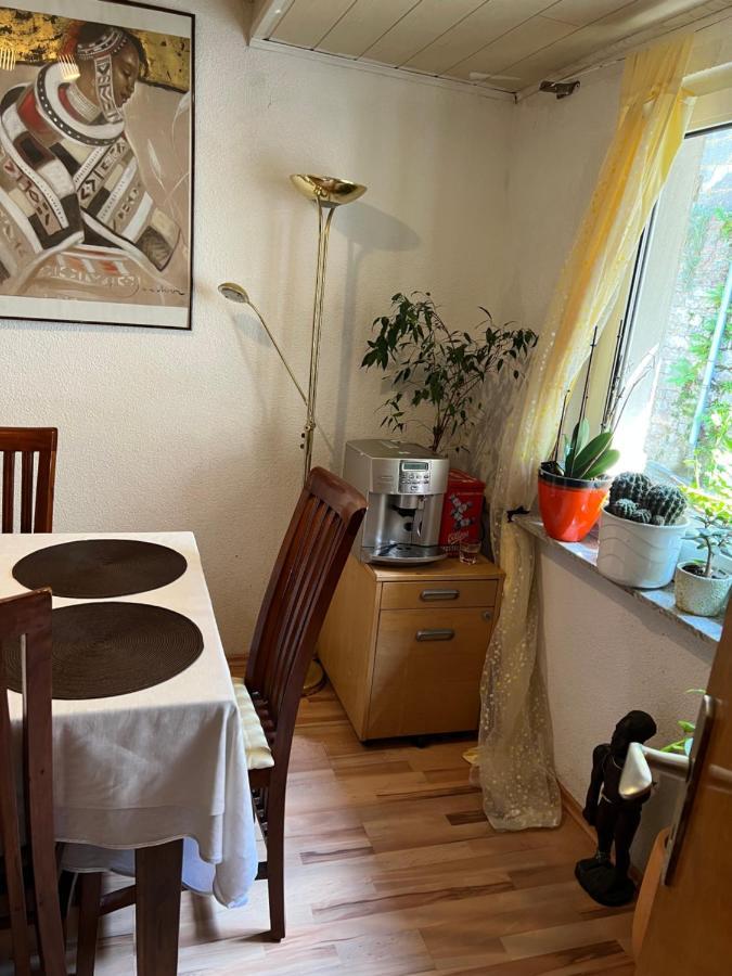 Gaestehaus Linden -Zweibettzimmer Exteriör bild